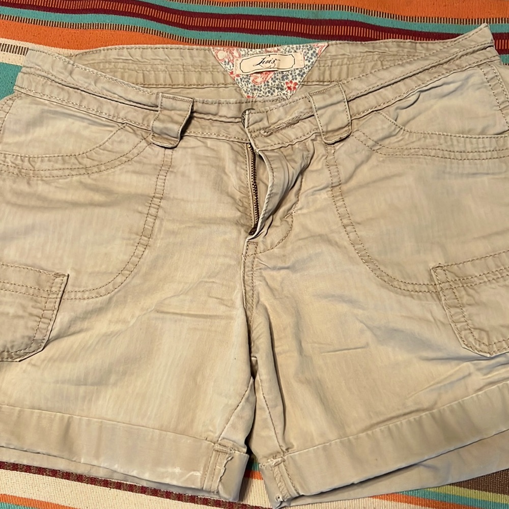 Levi’s Tan Shorts